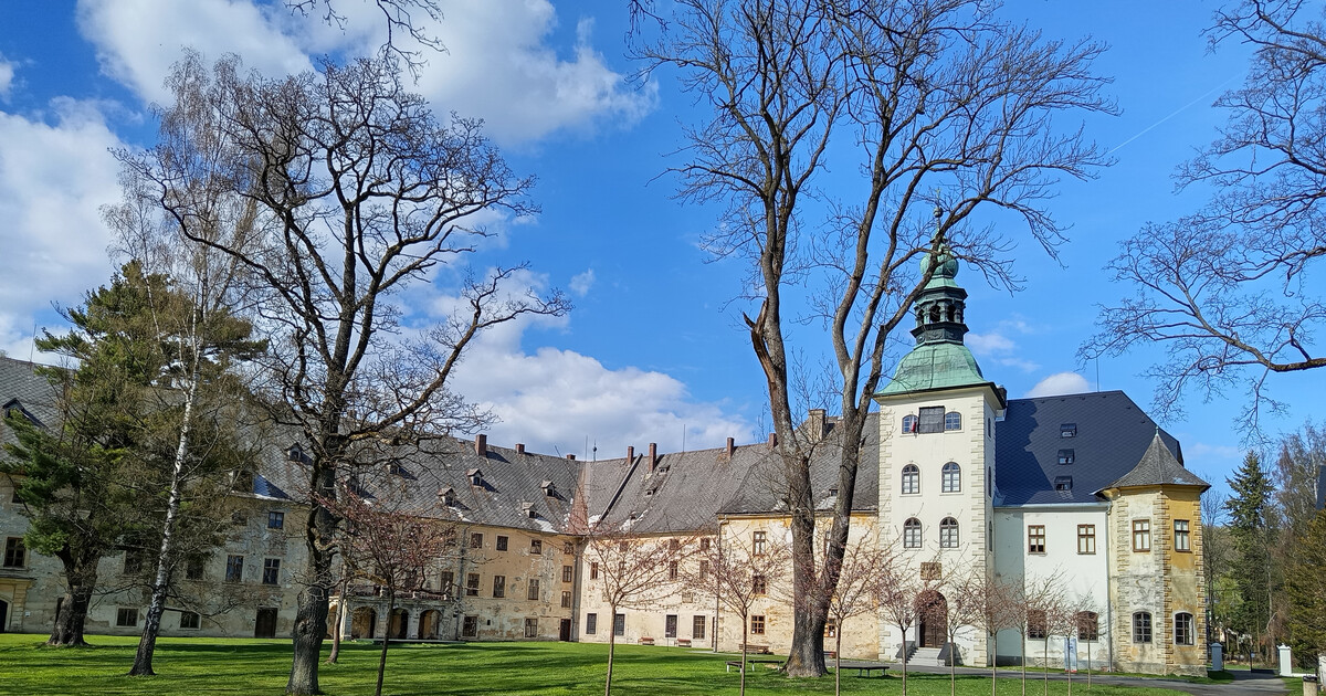 Státní zámek Janovice u Rýmařova – foto 1